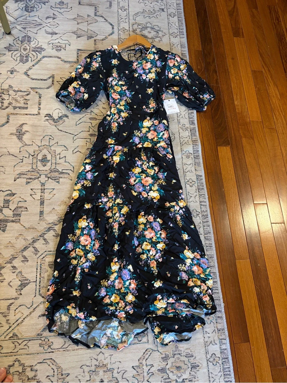 O'Neill NWT Alta Dress Floral Short Puff Sleeve Open Back Tiered Midi Black S